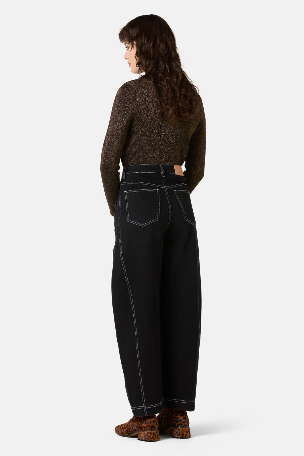 Orla Barrel Jean - Image 4
